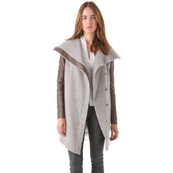 HELMUT LANG Willowed Felt Wool Coat with Leather Sleeve in Flax - Picture 7 of 15